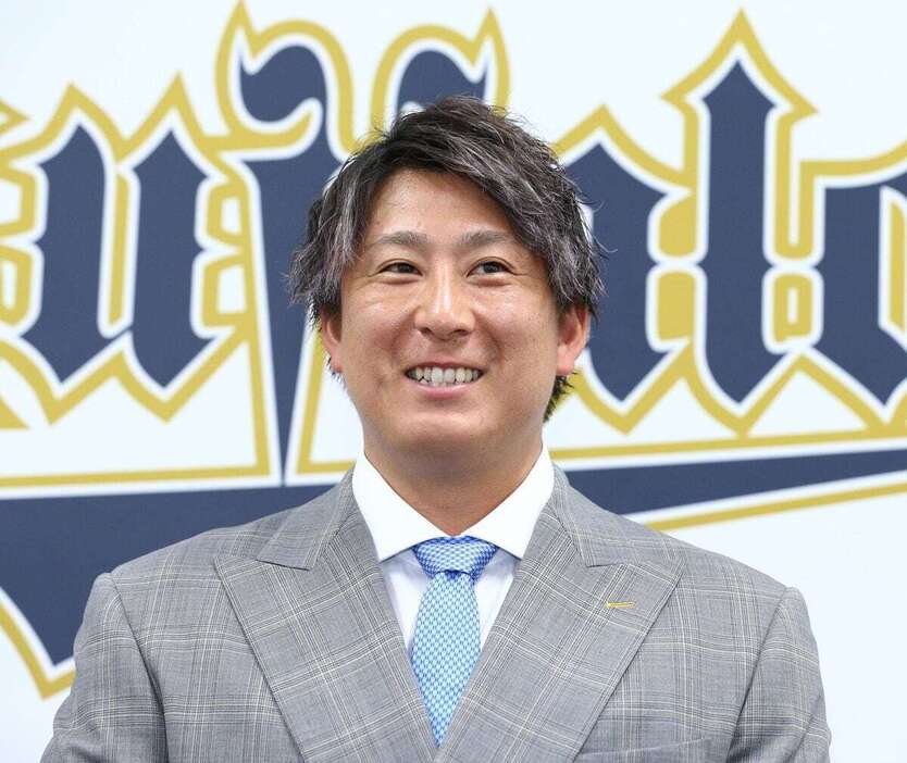 契約更改交渉を終え会見するオリックス・杉本裕太郎＝大阪市此花区（撮影・斉藤友也）