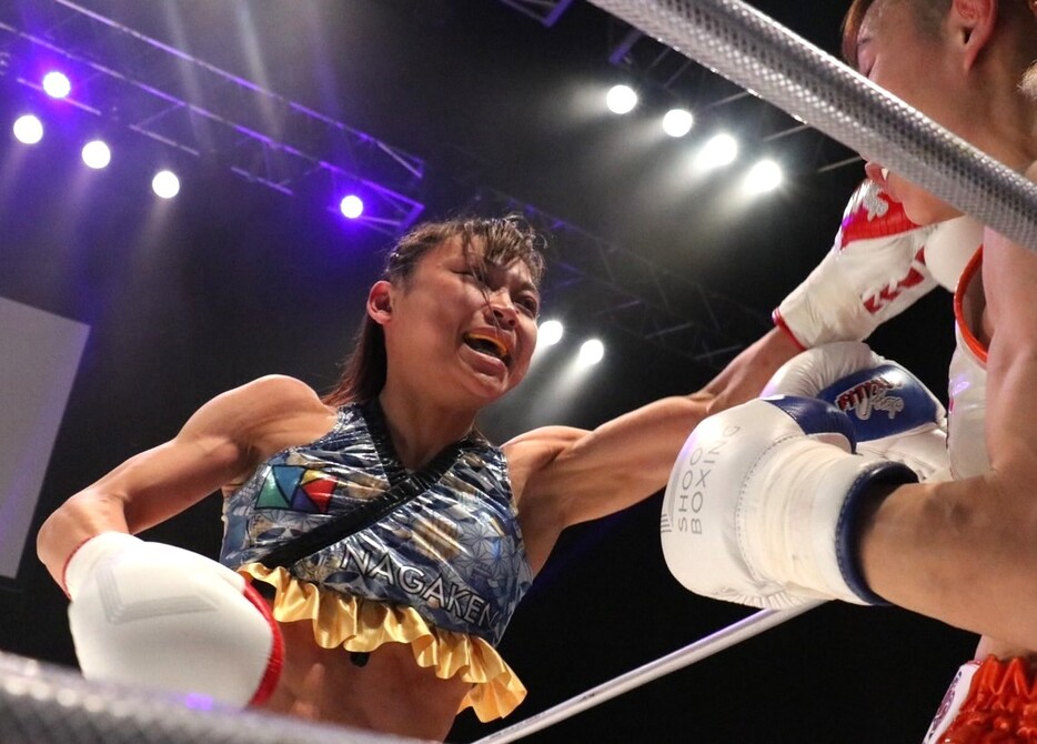 MISAKIが元ミネルヴァ女王に勝利