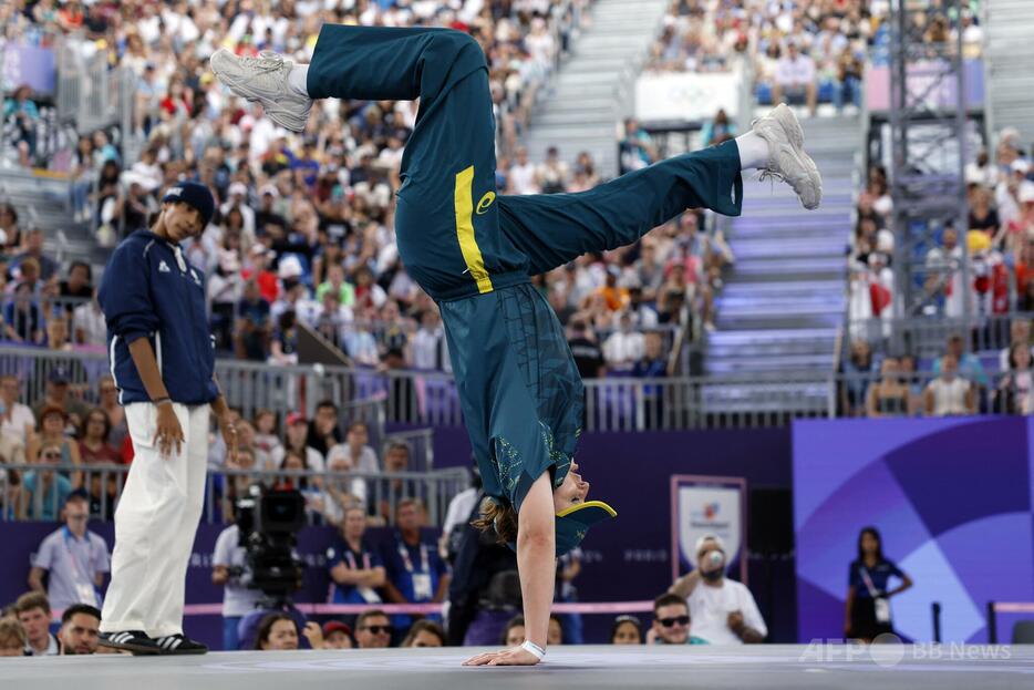 パリ五輪、ブレイキン女子。演技に臨むオーストラリアのレイチェル・ガン（2024年8月9日撮影）。【翻訳編集】 AFPBB News