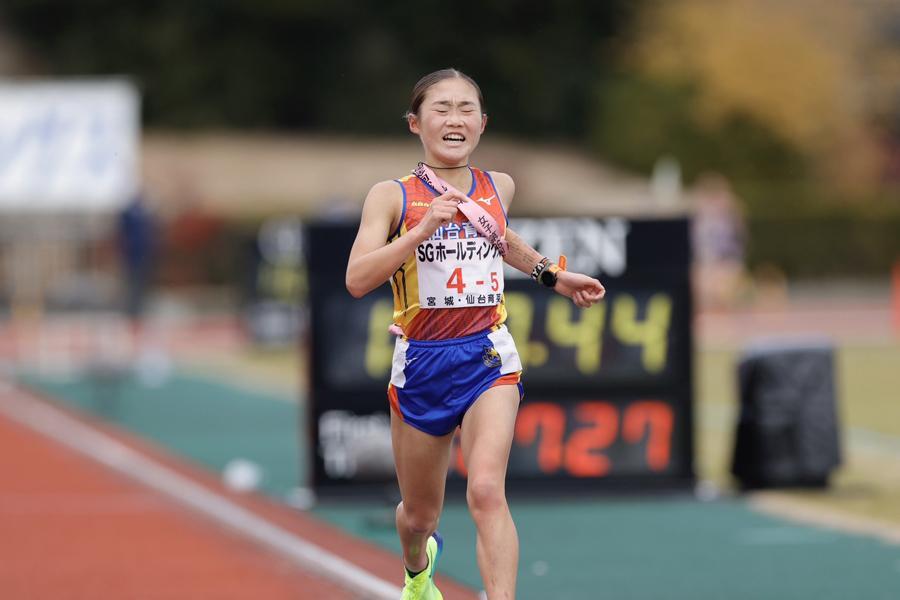 24年全国高校駅伝女子で2位だった仙台育英（5区細川あおい）