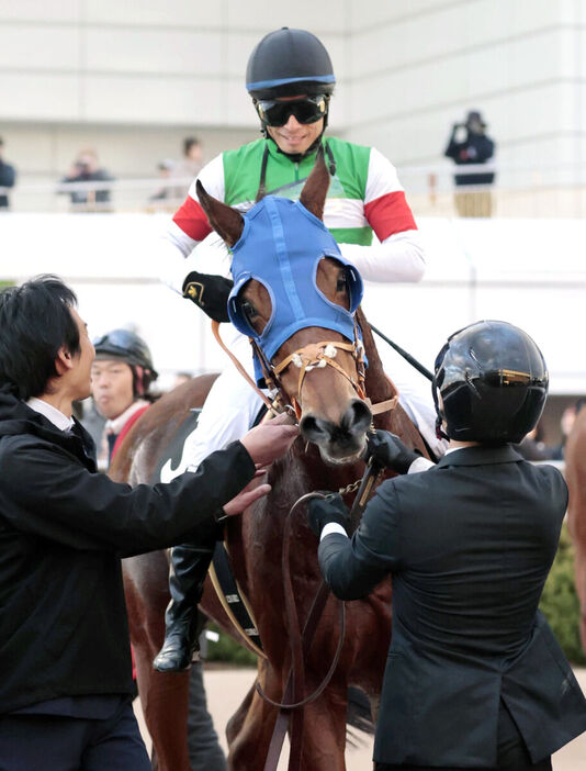 常総Ｓを制したディオスバリエンテ（馬上は大野騎手、カメラ・荒牧　徹）