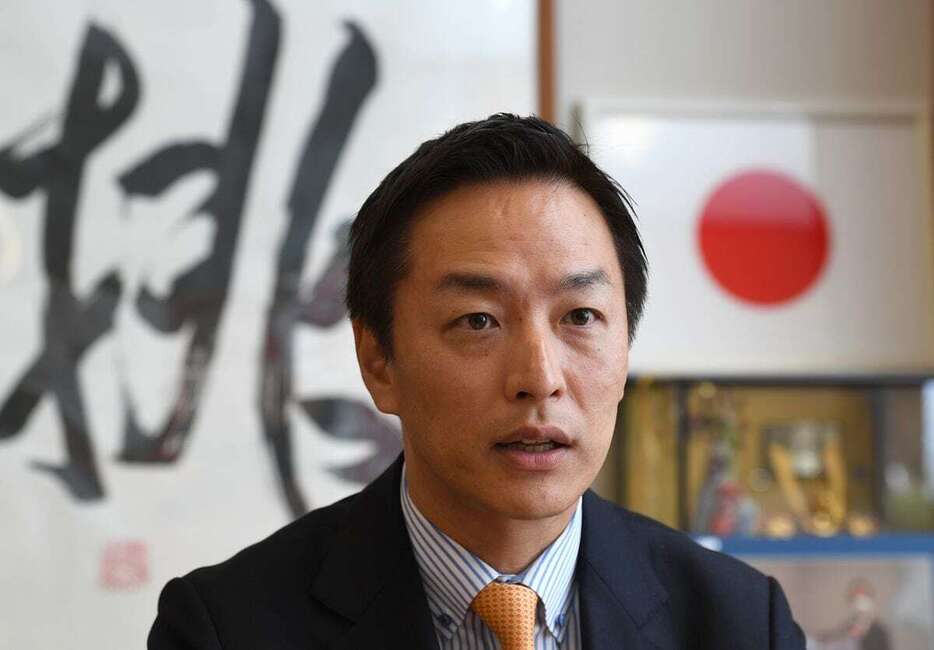 村井英樹氏