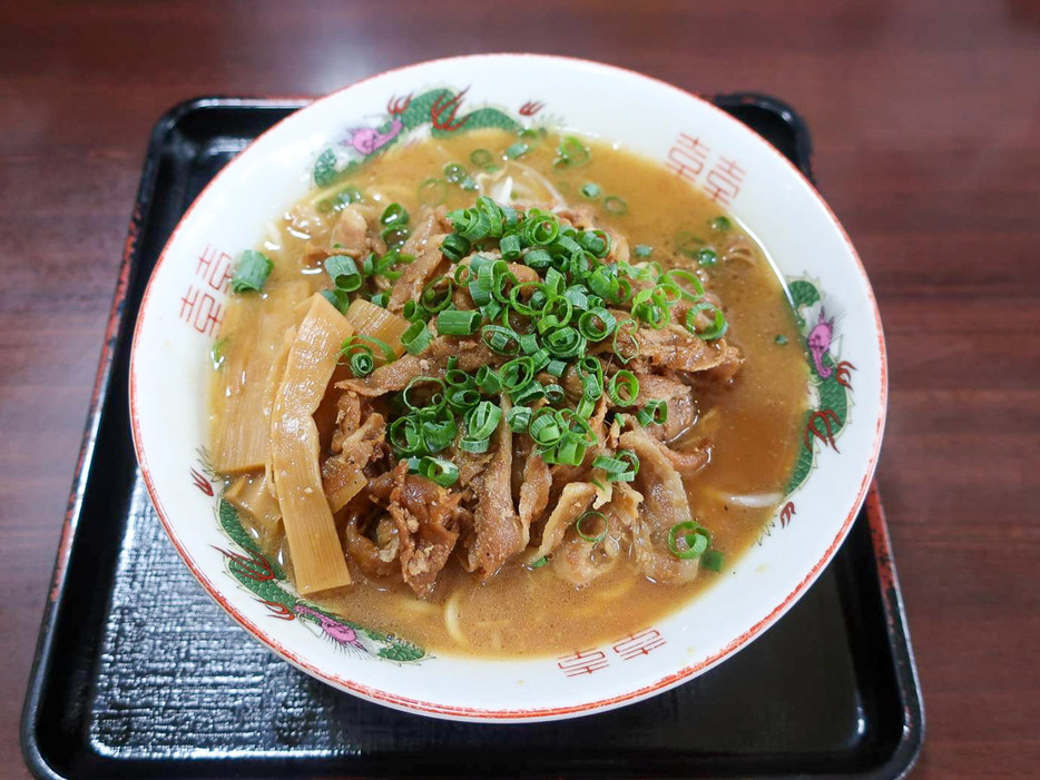 「ラーメン」。席数は35席（カウンター、テーブル、座敷）