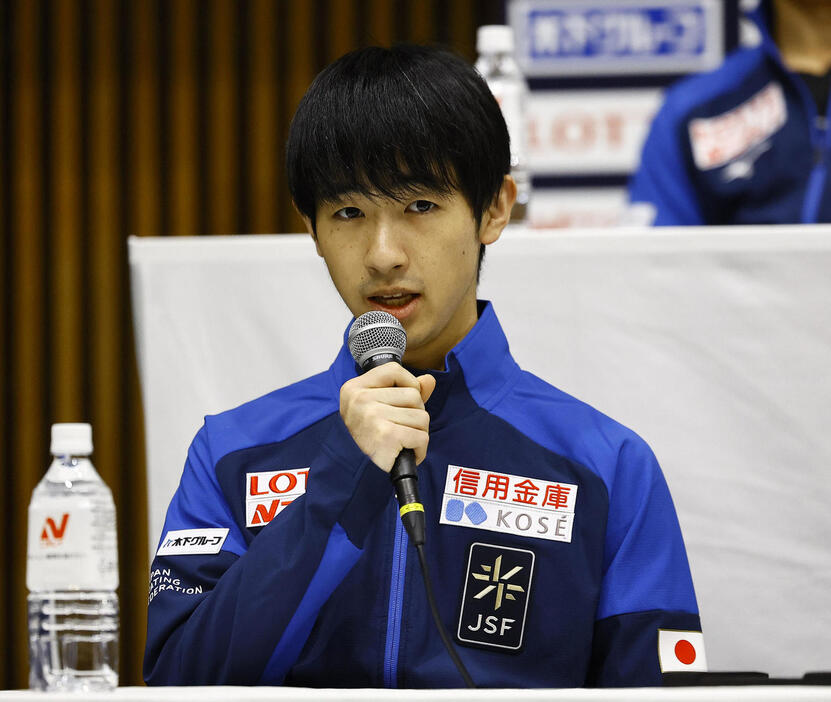 フィギュアの世界選手権出場が決まり、記者会見する壷井達也（撮影・藤尾明華）