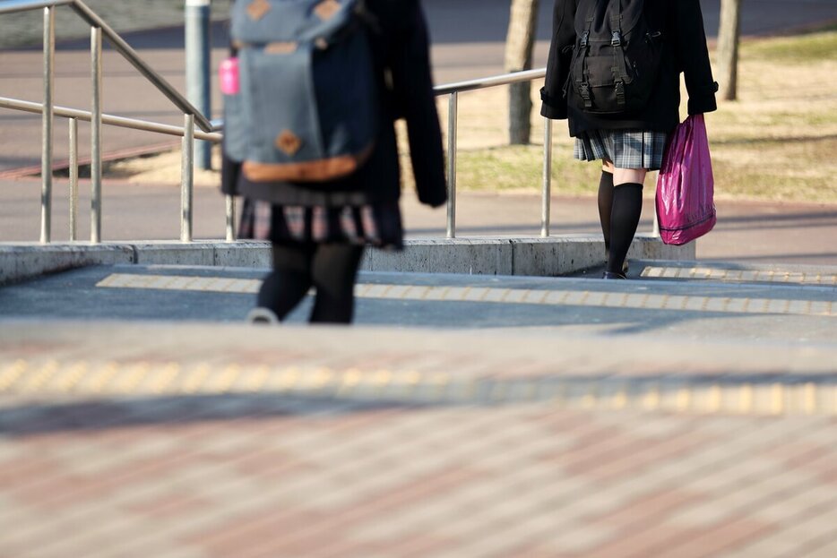 過熱する中学受験。我が子のためと言いながら、過度な言動に走ってしまう親は少なくない（写真：写真映像部）