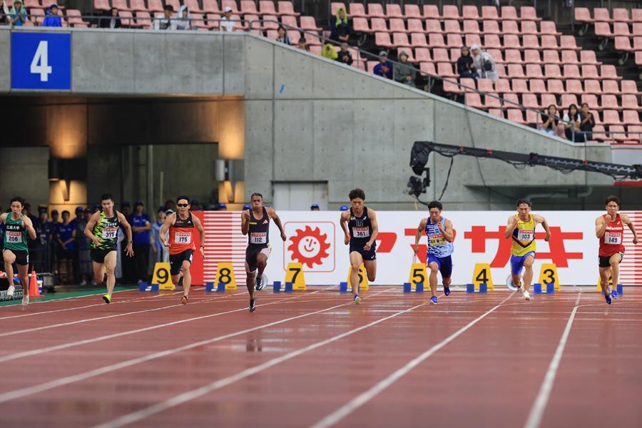 24日本選手権男子100mの様子