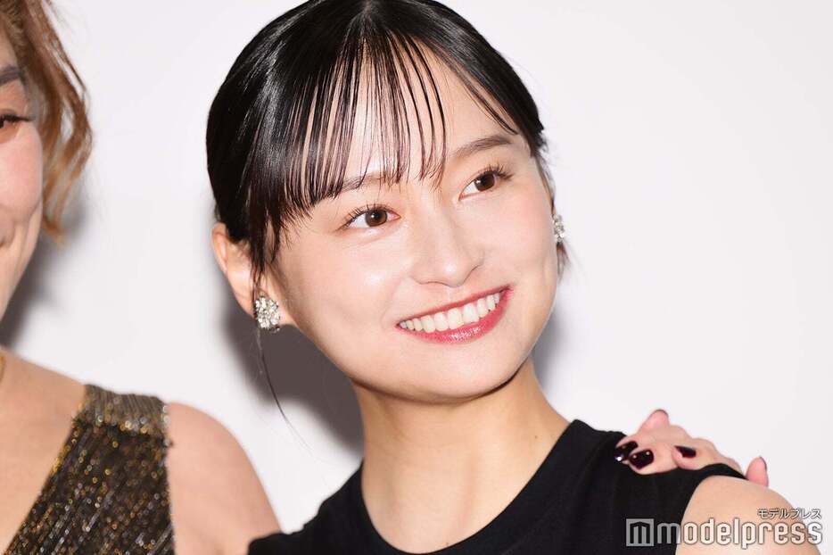 影山優佳