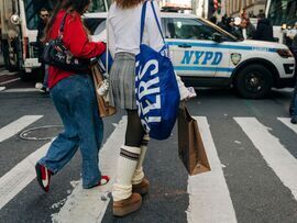 A shopper in New York. Photographer: Jeenah Moon/Bloomberg