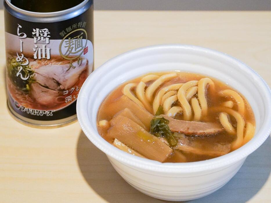 缶から出してそのまま食べることができる「らーめん缶『醤油らーめん』」