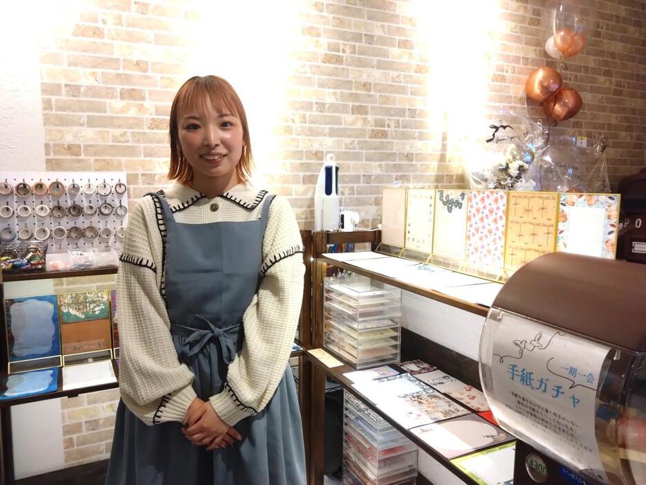 「喫茶ゆうびん屋」店主の谷川いろはさん