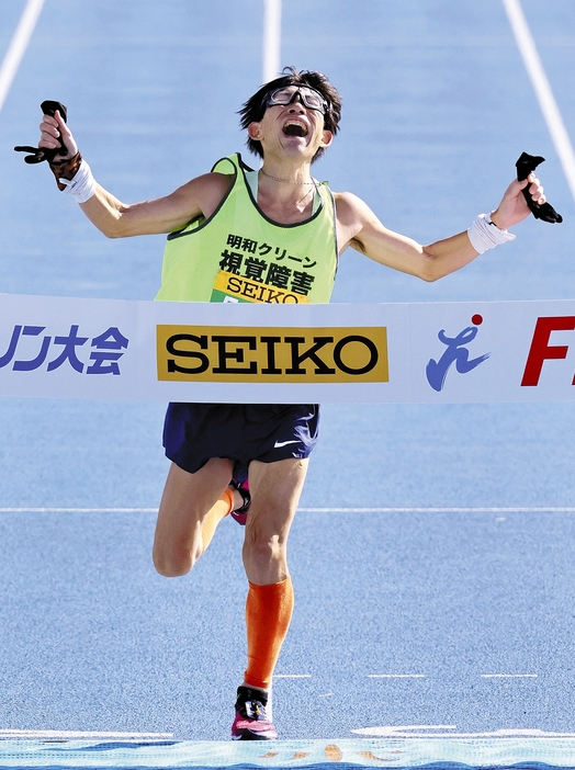 IPC登録の部男子で優勝した高井俊治