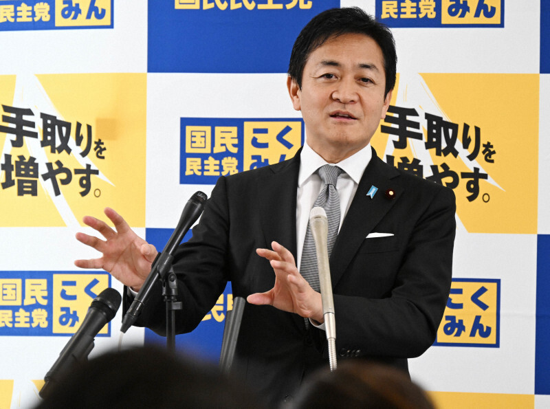 記者会見で質問に答える国民民主党の玉木雄一郎代表＝衆院第1議員会館で2024年12月3日午後0時41分、平田明浩撮影