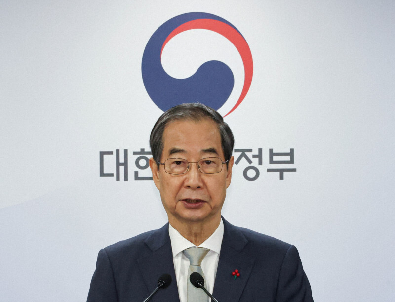 韓国の韓悳洙大統領代行（首相）＝ソウル市で2024年12月14日、聯合ロイター