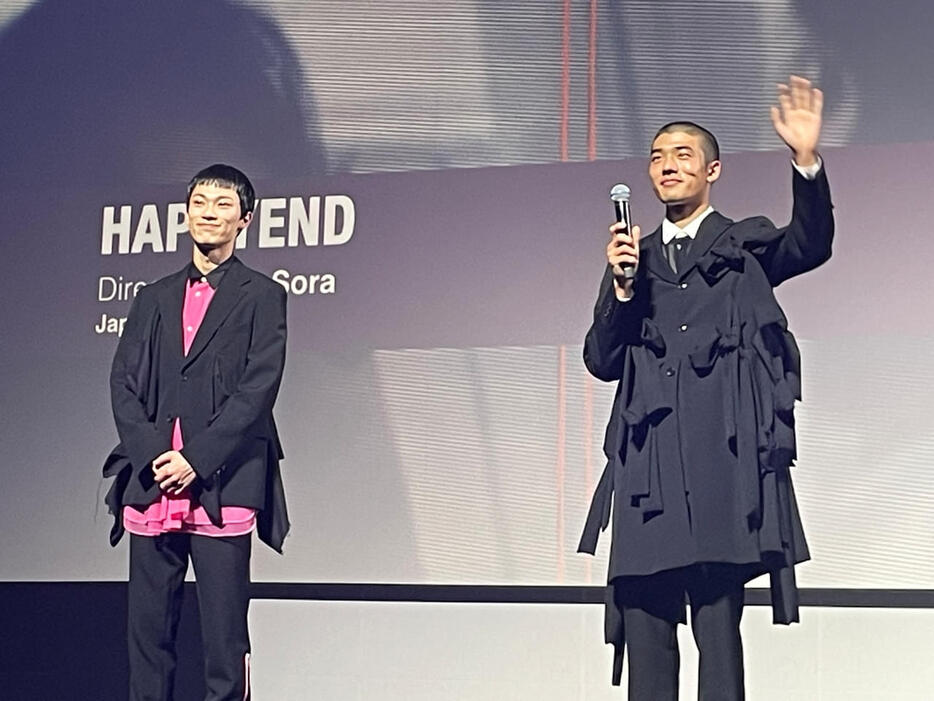 「HAPPYEND」ダブル主演の栗原颯人と日高由起刀