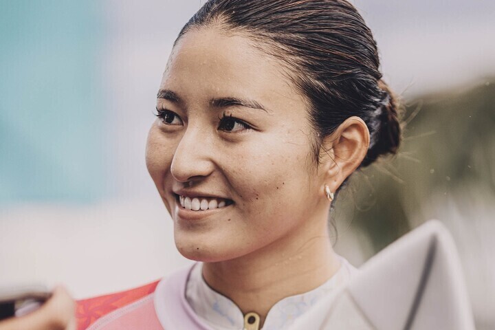 パリ五輪の女子サーフィンに日本代表として出場した松田詩野。(C)ISA/Pablo Franco