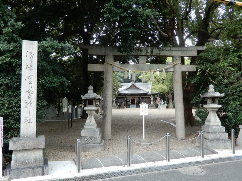 日本で最初のハンバーガー・チェーンと奈良時代の歴史遺産がある深井駅【泉北高速鉄道線】