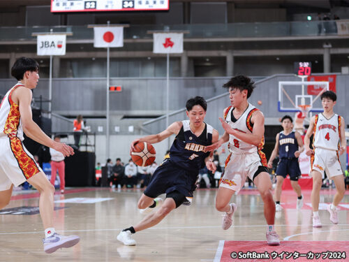 県立四日市工業戦では中島悠登ら6選手が2桁得点をマークした［写真］＝SoftBank ウインターカップ2024