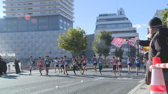 県庁前をスタート