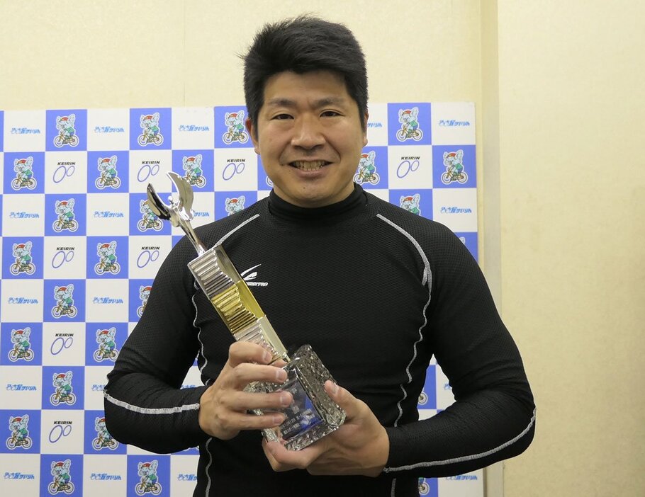 高橋和也が中部の仲間と家族の胸を打つ優勝を飾った