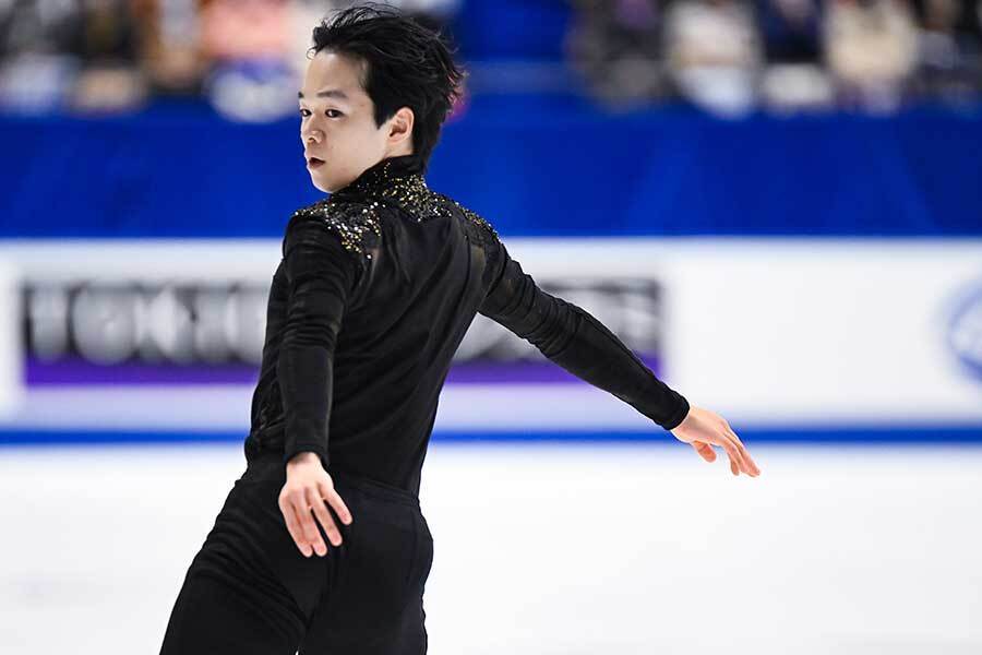 フィギュア全日本選手権初優勝を飾った鍵山優真【写真：中戸川知世】