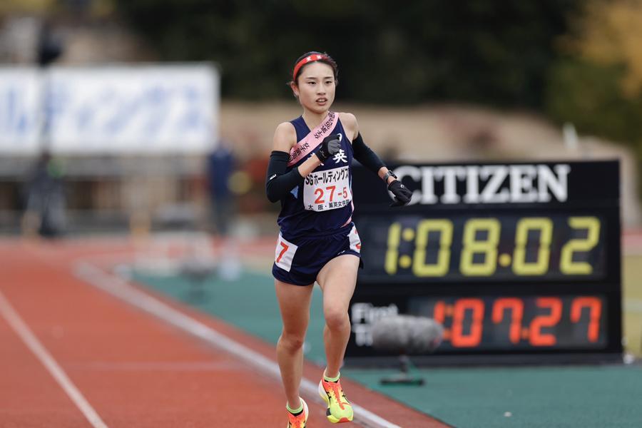 24年全国高校駅伝女子で3位だった薫英女学院（5区小田美月）