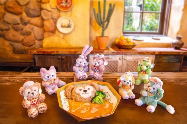 ぬいぐるみチャームとダッフィーのスペシャルセット （C）Disney