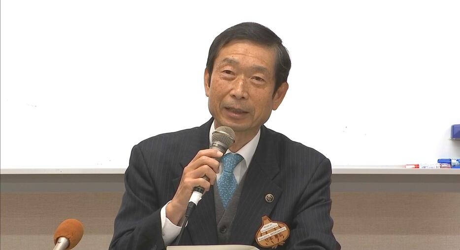 立候補を表明している現職の守本憲弘市長