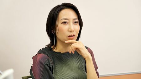 一青窈さんが犯罪心理学者の出口保行さんに話を聞きました（撮影：梅谷秀司）