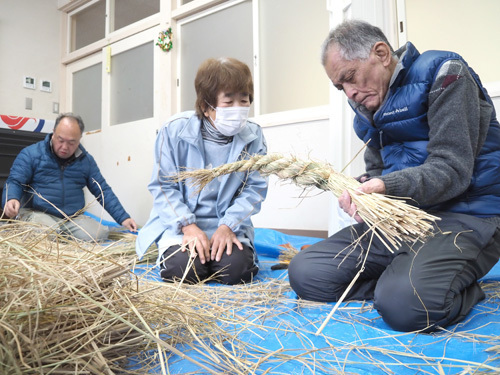 しめ飾りの「ごぼう」を作った