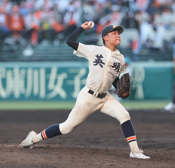 夏甲子園で好投した英明の清家 準投手