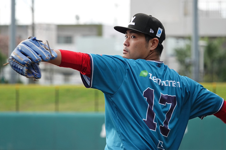 「ジャパンウィンターリーグ」に参加している内間拓馬【写真：木村竜也】