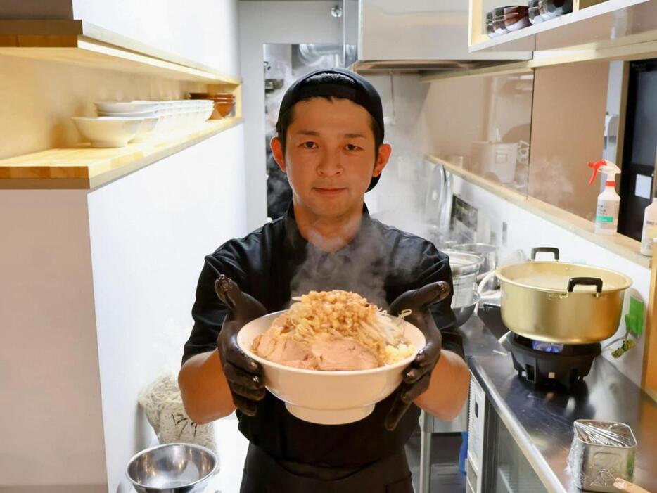 店主の沼田拓也さん