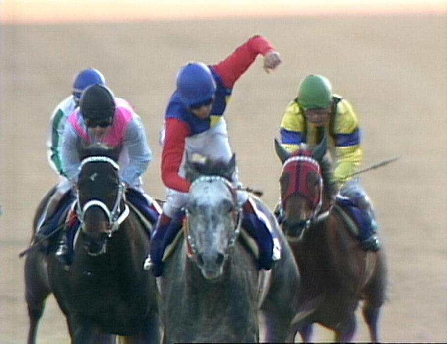 オグリキャップが勝利した1990年の有馬記念（C）NHK