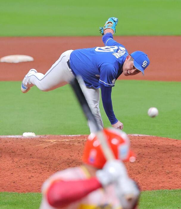 育成選手からたたき上げの松山。今季は最優秀中継ぎの初タイトルだけでなく、プロ野球新記録まで手にした