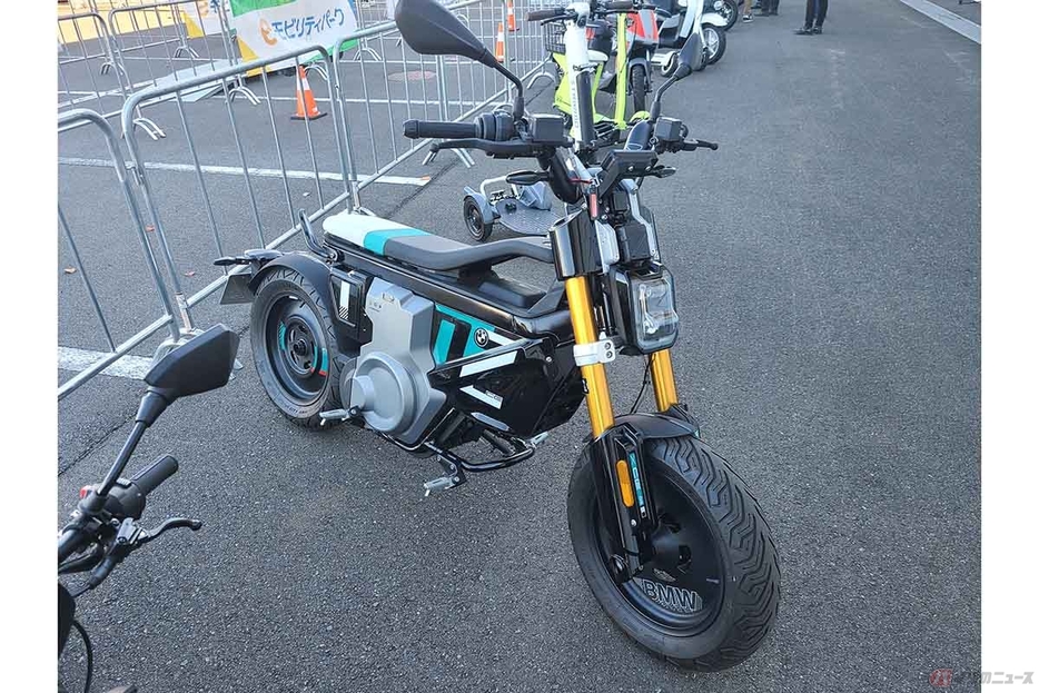 BMW Motorrad「CE02」。軽二輪車なのでAT普通二輪免許以上が必要