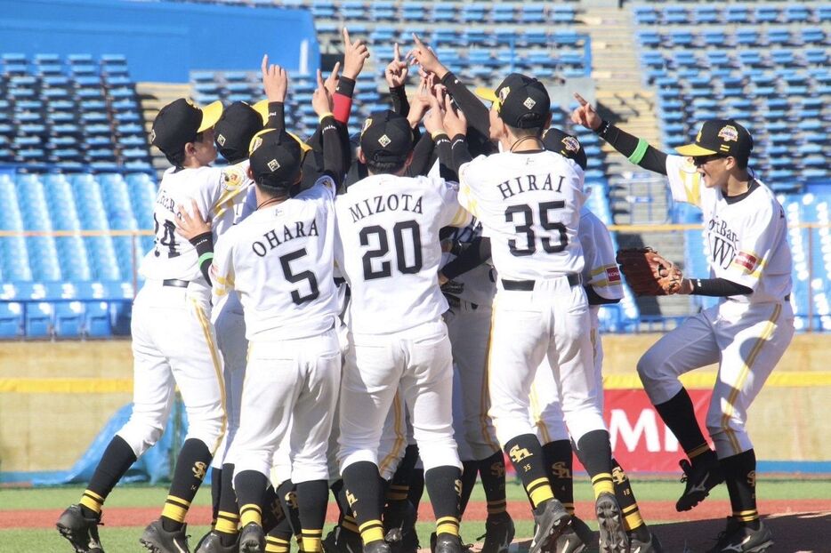 15年ぶりの優勝を果たしたホークスジュニア© SoftBank HAWKS