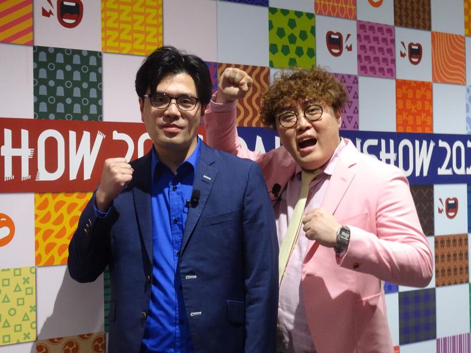 　「ＤＡＩＢＡＫＵＳＨＯＷ２０２４」に出演したマユリカ・阪本（左）と中谷