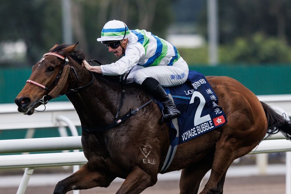 香港マイル・ヴォイッジバブルとJ.マクドナルド騎手 (C)Shinji Honjo