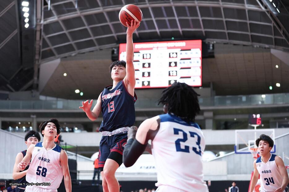 湧川が25得点、福岡大附大濠が日本航空を下してベスト16進出