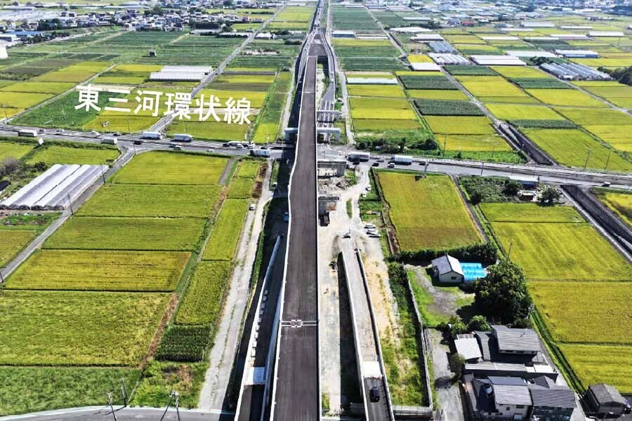 国道23号名豊道路の豊川為当IC付近。2024年10月撮影（画像：国土交通省中部地方整備局名四国道事務所）。