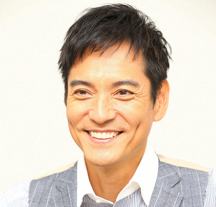 俳優の沢村一樹