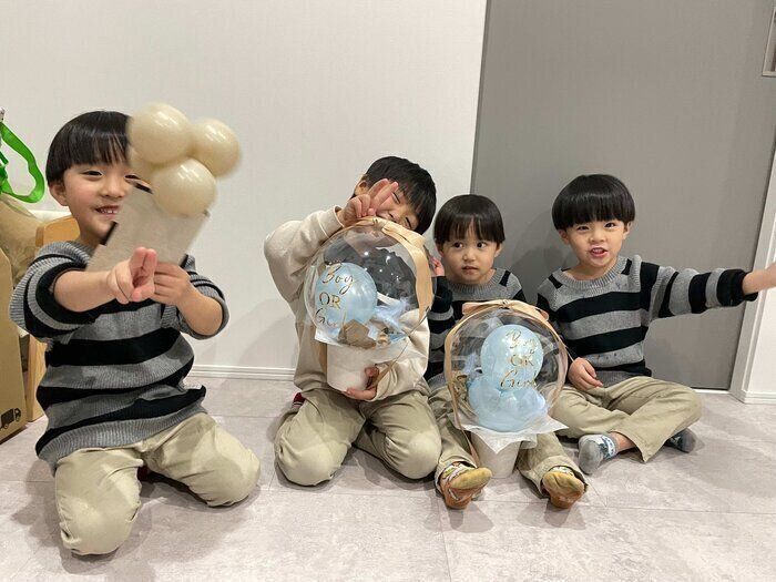 「最近、6歳の3つ子たちがお泊まり保育でいない日がありました。3人いないと家の中がめちゃくちゃ静かに感じました」（Yuri）