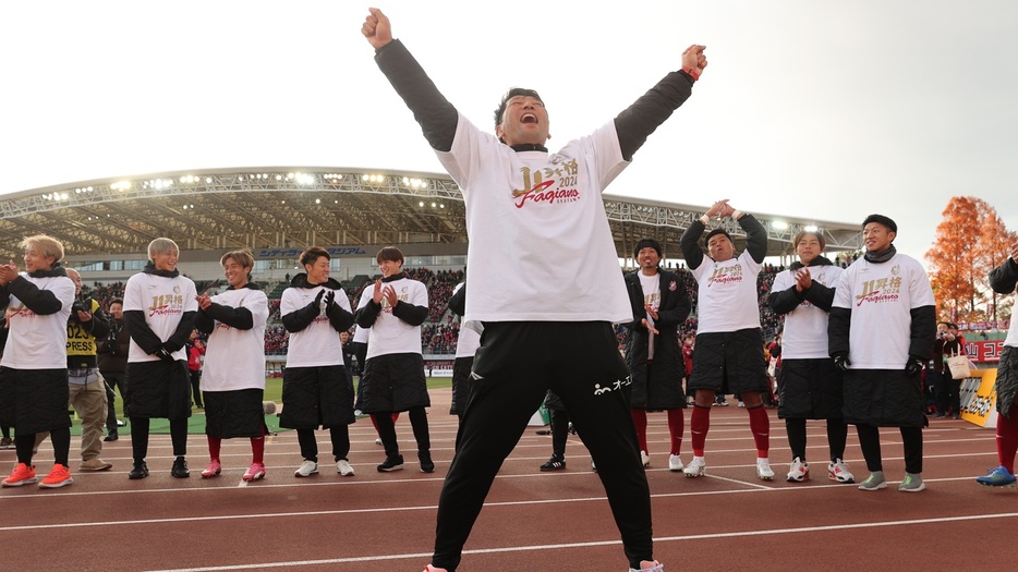 今季岡山を悲願のJ1昇格に導いた木山監督 (C)J.LEAGUE