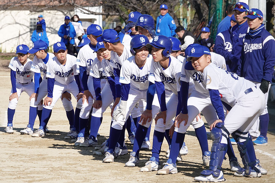 5度目の優勝を目指す中日ジュニアは笑顔が弾ける【写真：木村竜也】