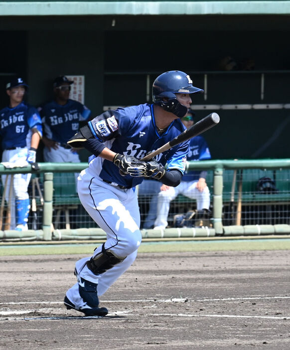 鈴木将平外野手