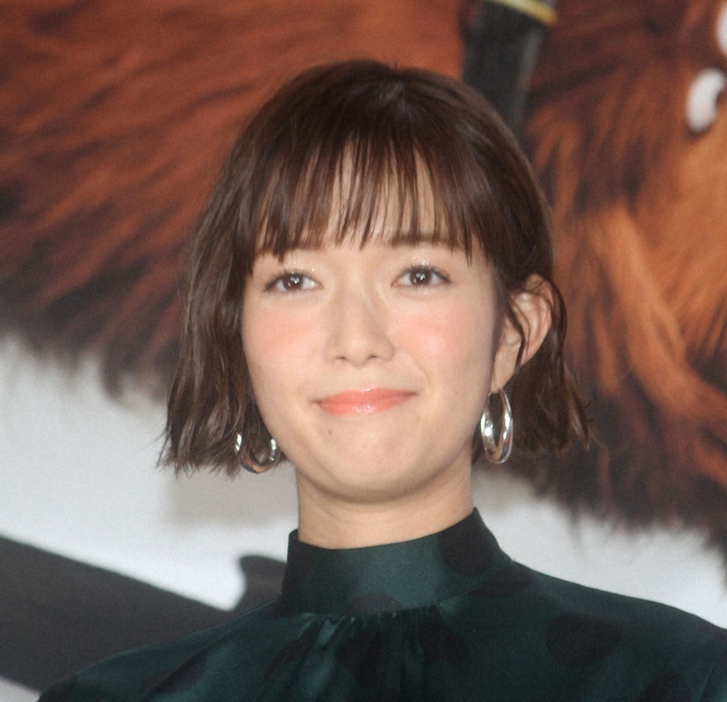 佐藤栞里