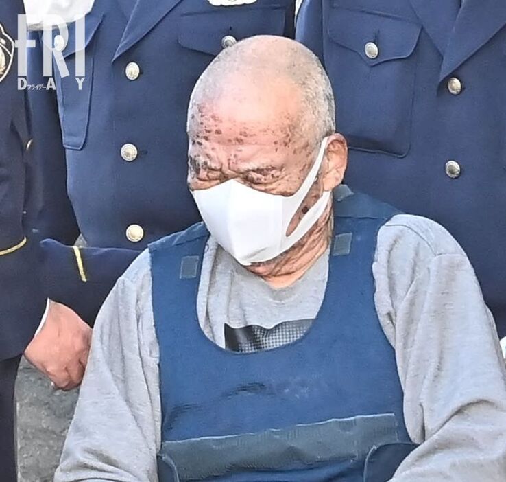 住宅街に火をつけたとされる77歳の容疑者