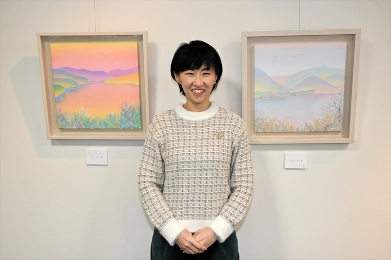 作品展への来場を呼びかける金沢さん