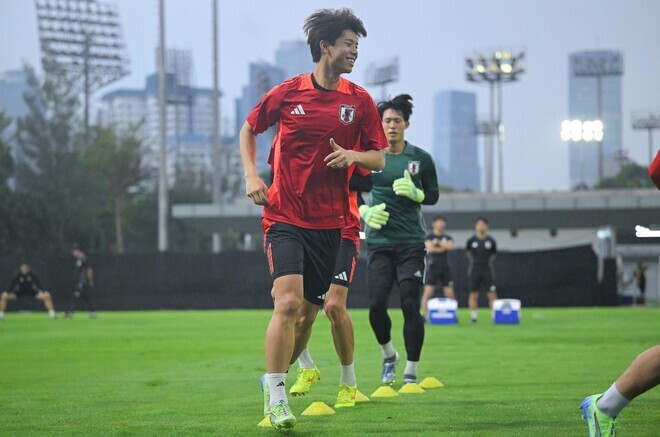 日本代表にも選出されている高井。写真：金子拓弥（サッカーダイジェスト写真部）