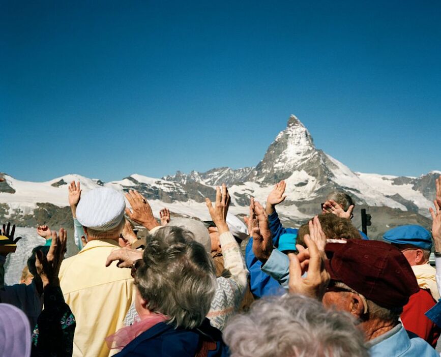 マーティン・パー　The Matterhorn, Alps　1990　© Martin Parr/Magnum Photos